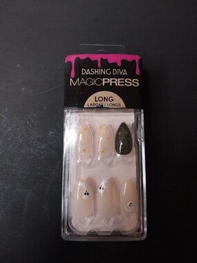 Dashing Diva Magic Press Ghost Nails